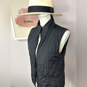 Dana Buchman women’s small black zip vest with pockets.